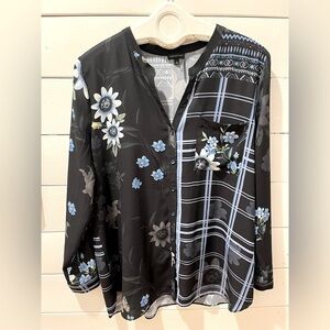 TRICOTTO blue Florals blouse size XL